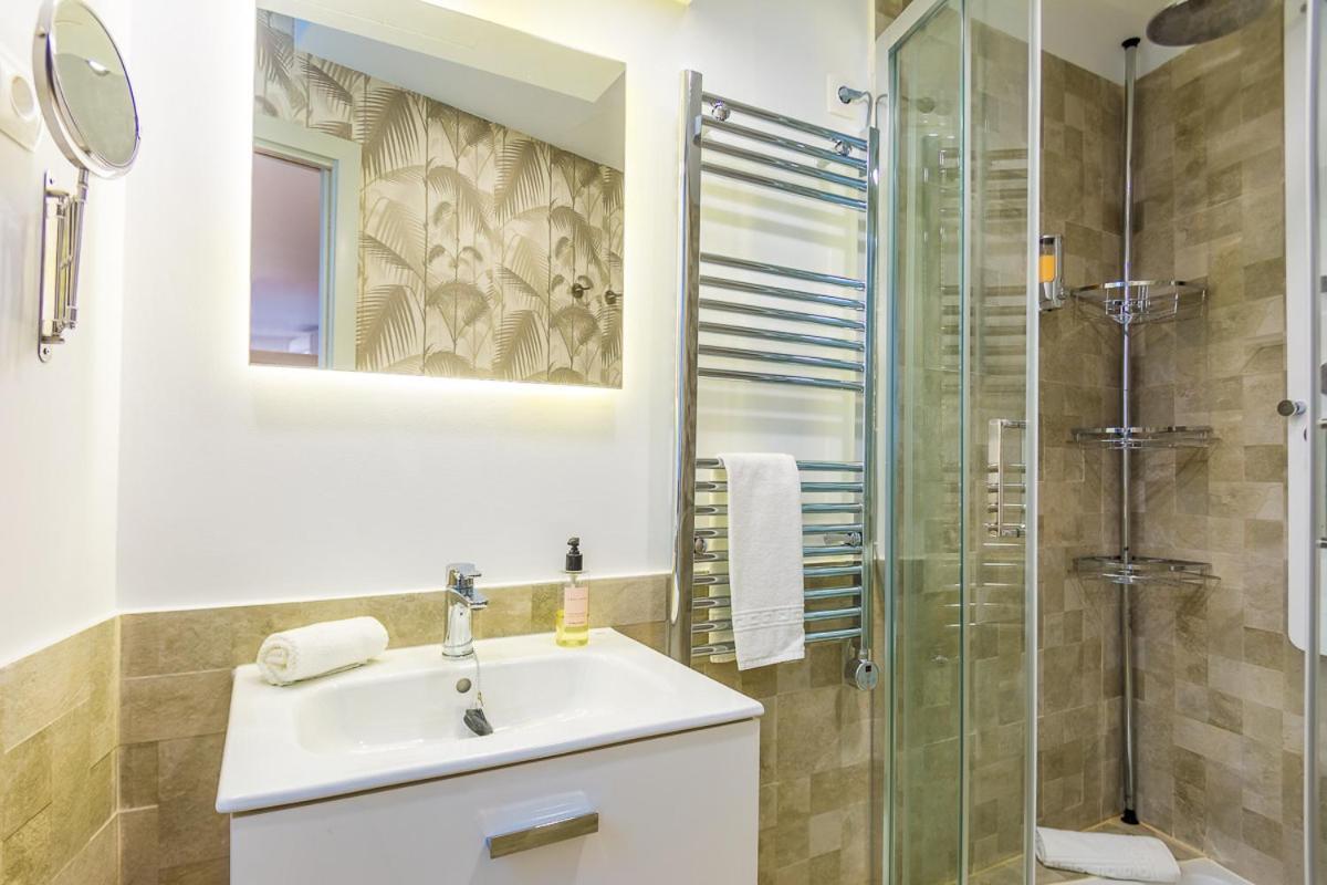 Sea & Wave Jara Boutique Apartment Málaga Esterno foto